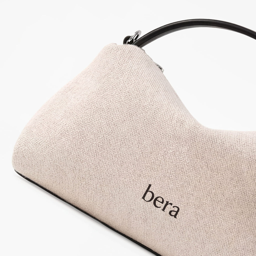Textured Neutral Carry